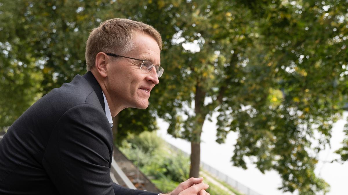 CDU top candidate Daniel Günther reaches for absolute majority