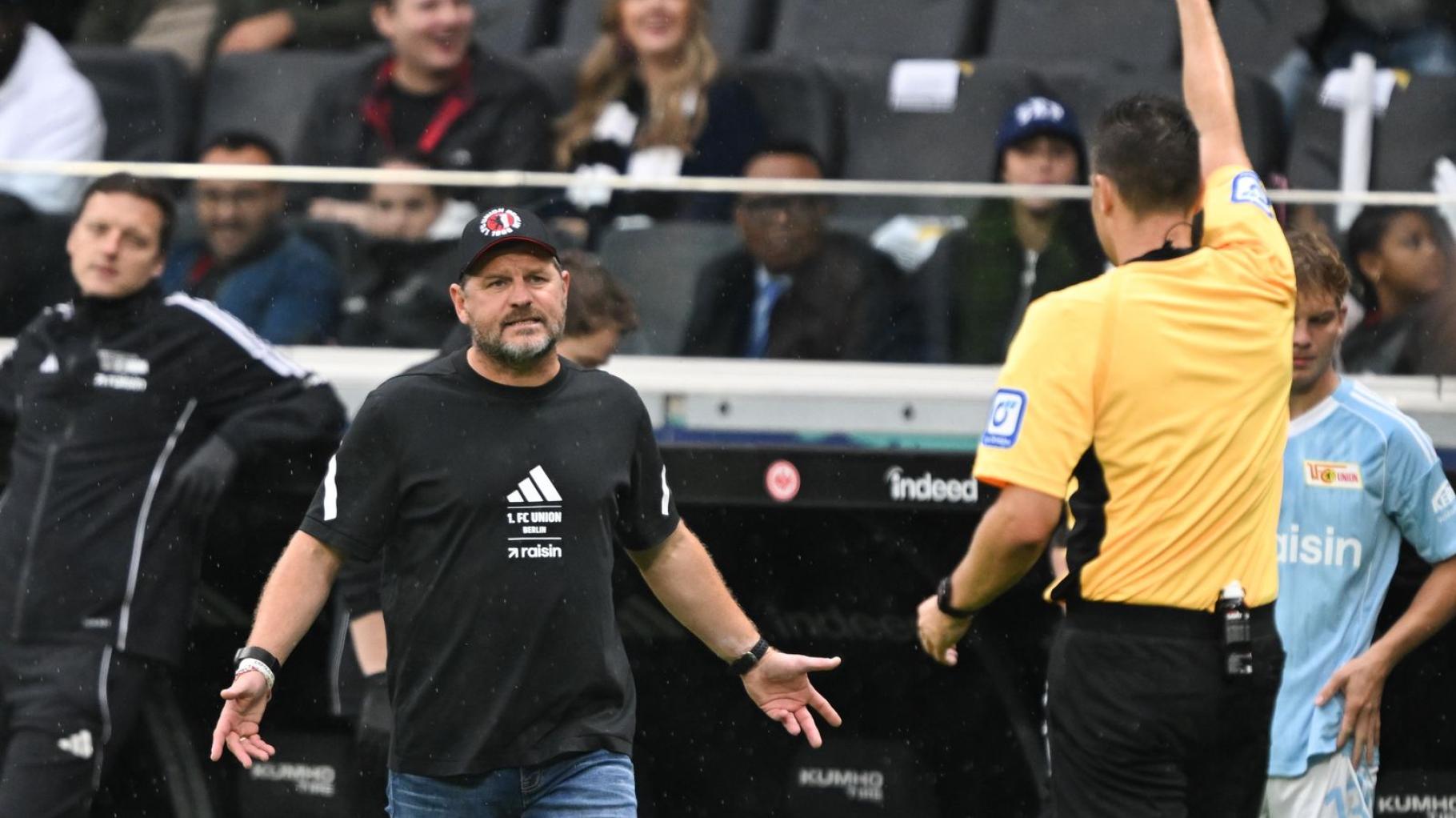 Nach Stinkefinger-Eklat: Diese Strafe erwartet Union-Trainer Baumgart