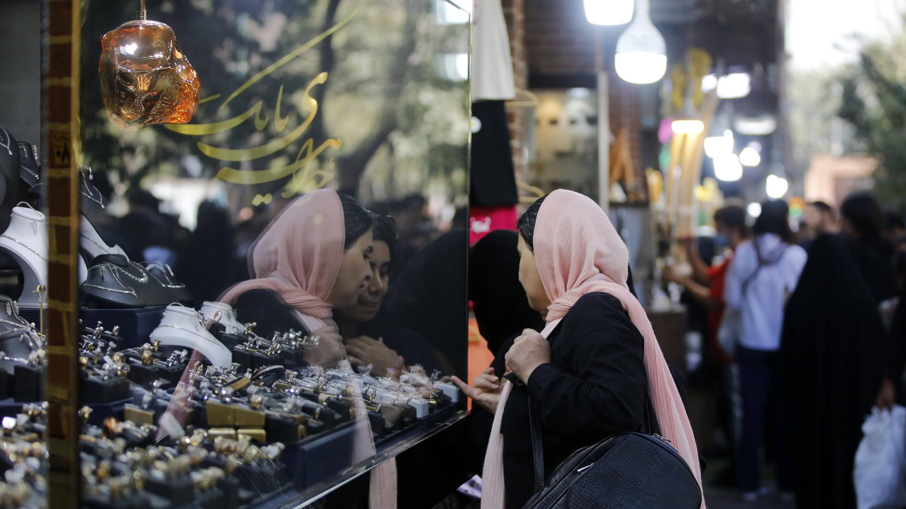 Atom-Sanktionen wieder in Kraft – Iran kündigt Reaktion an: Eskaliert nun der Konflikt?