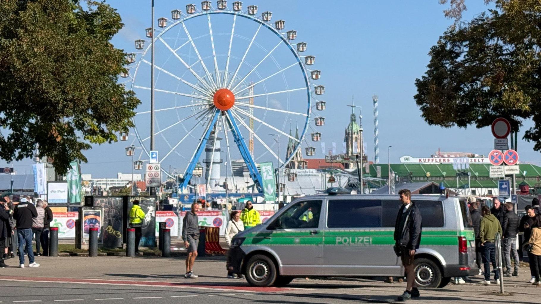 Großeinsatz in München live: Ein Toter, Sprengfallen – Oktoberfest geschlossen