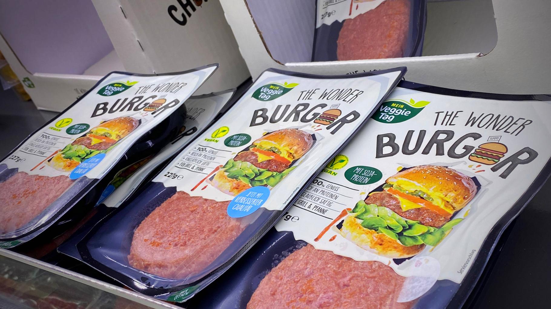 „Eine Wurst ist eine Wurst“: EU stimmt für „Veggie-Burger“-Verbot