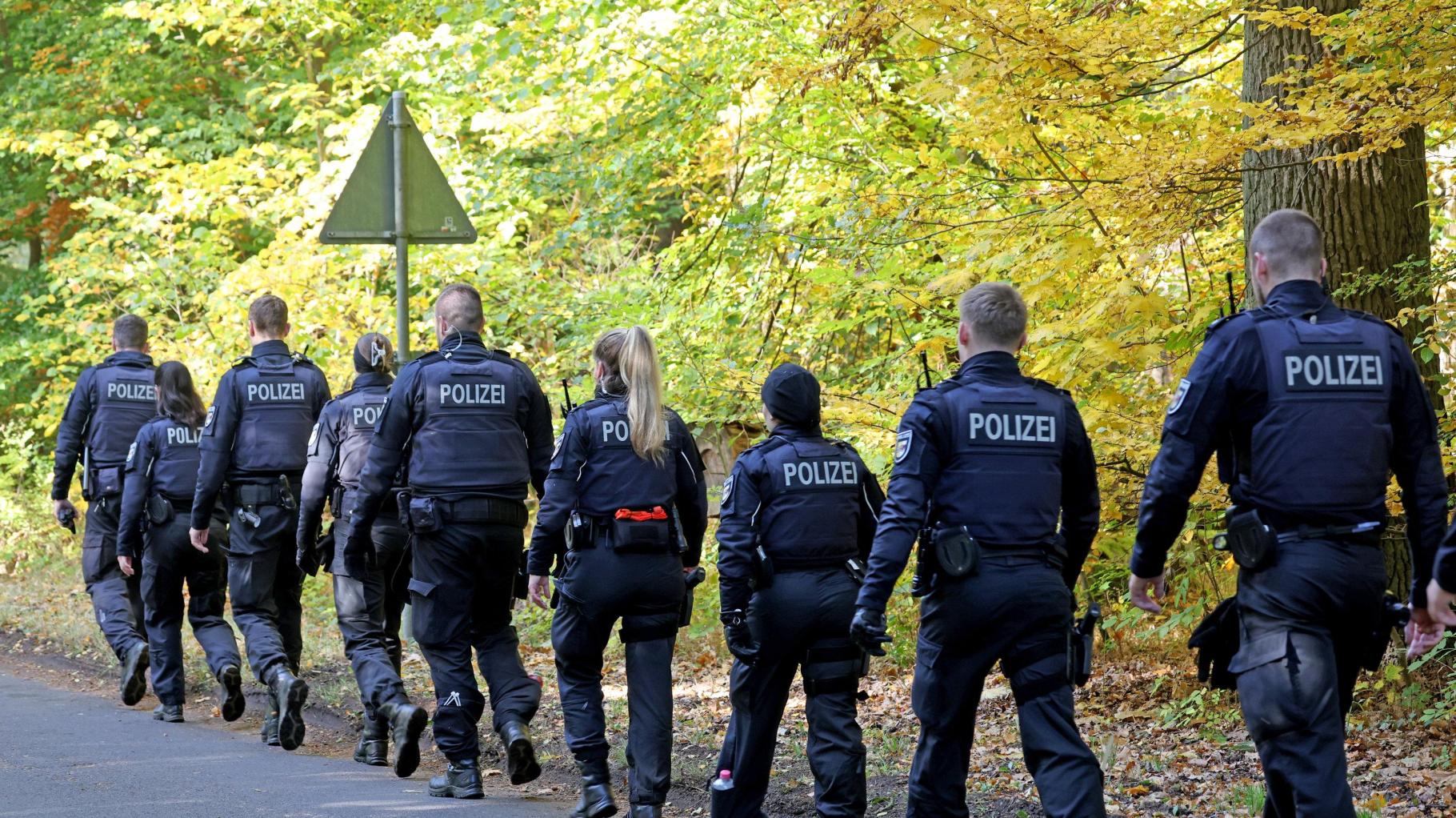 Kinderleiche bei Güstrow gefunden: Polizei geht von einer Straftat aus
