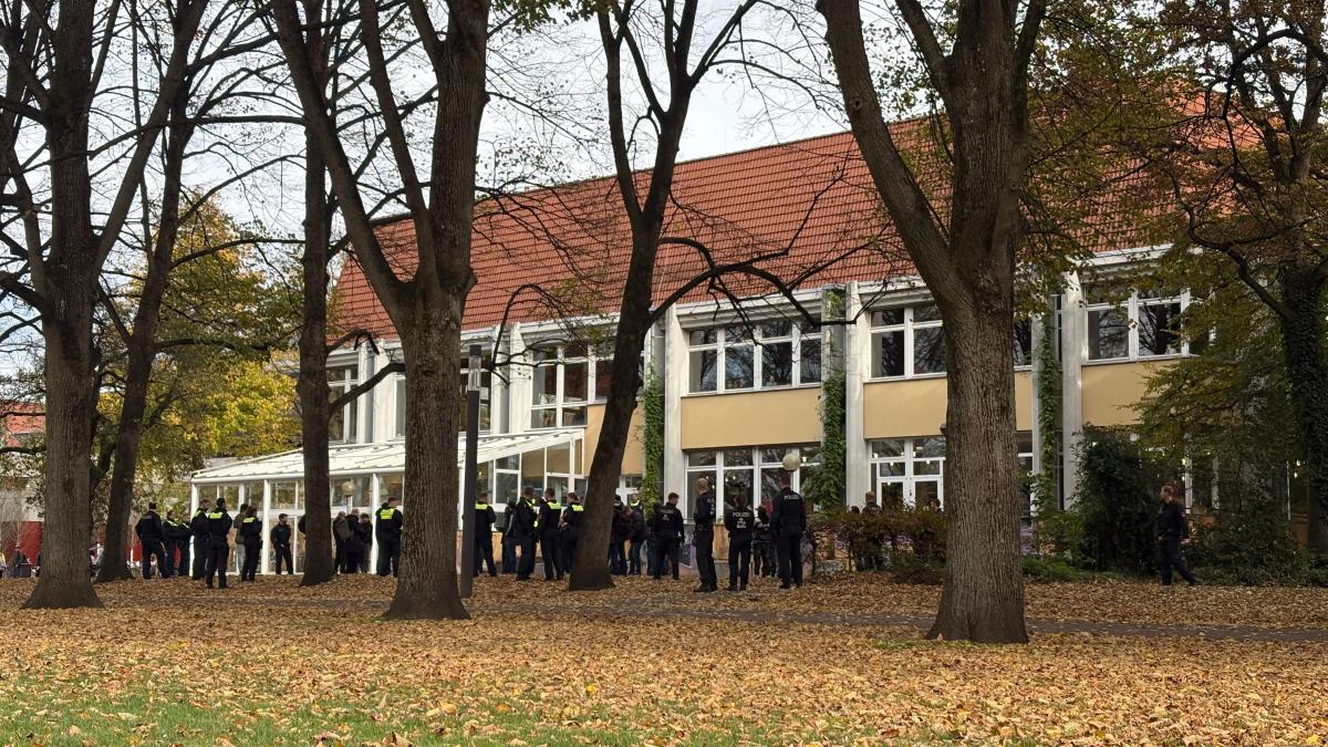 Razzia-im-Schlossgarten-Osnabr-ck-Drogenszene-im-Visier