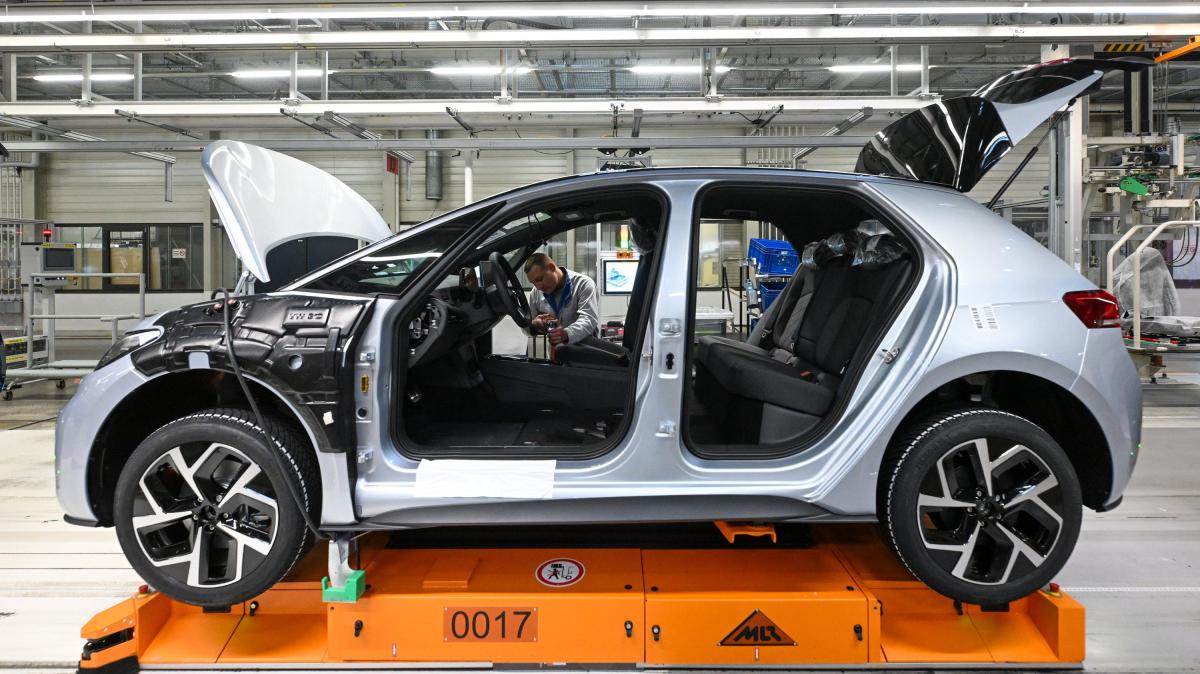 So-will-VW-den-Produktionsstopp-wegen-fehlender-Chips-abwenden