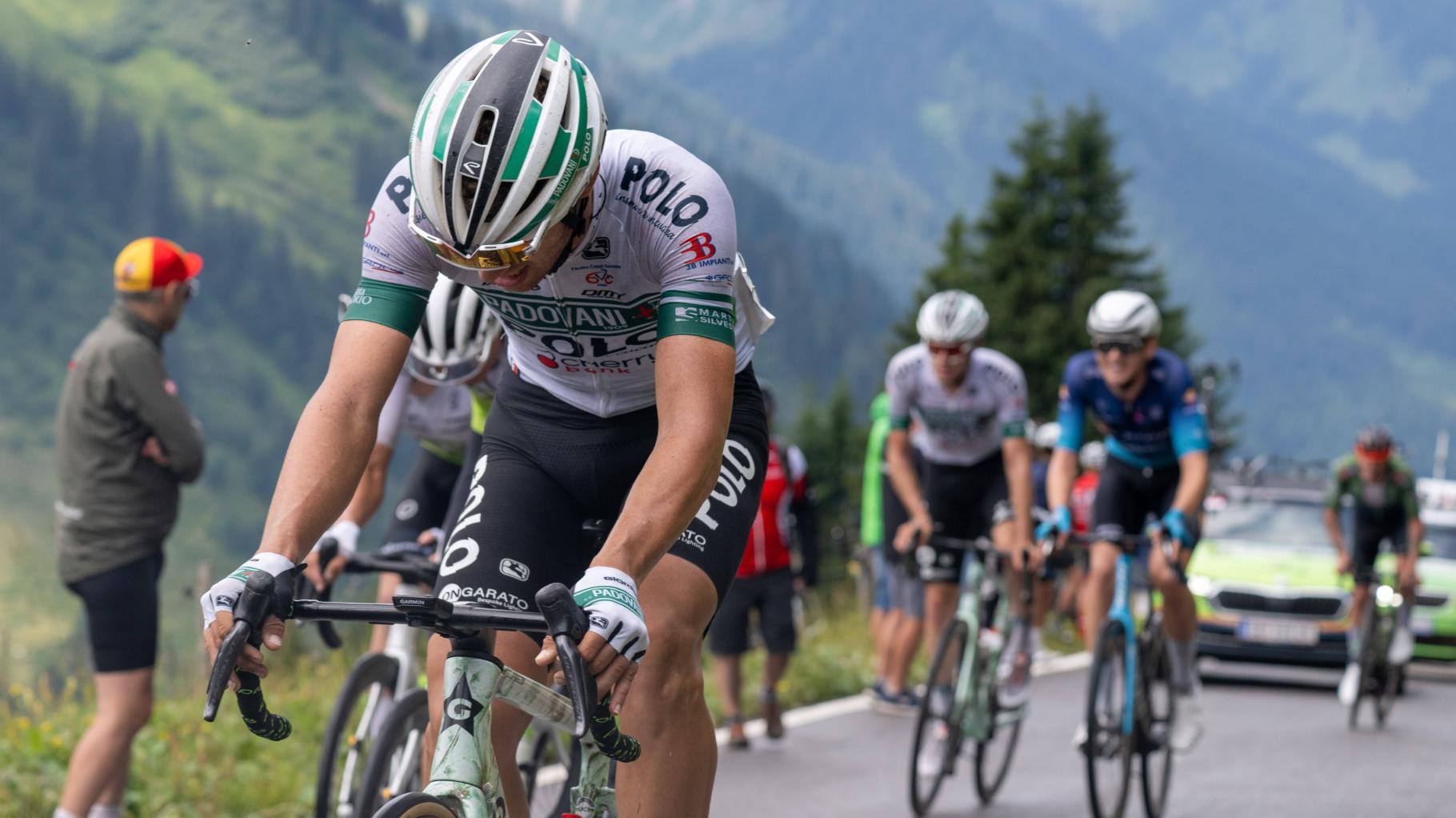 Zusammenbruch nach Zieleinlauf: Italienischer Radrennfahrer Bonaldo stirbt im Krankenhaus