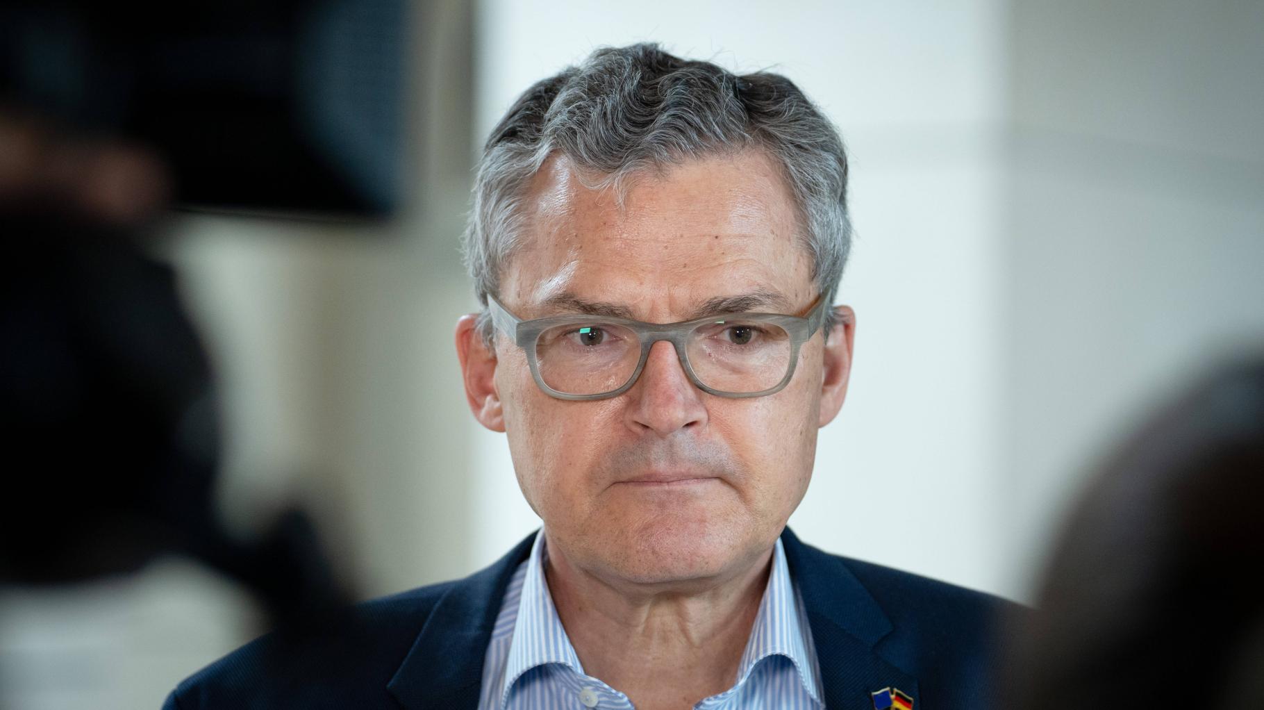 V CDU se oblikuje nova platforma, ki kritizira Merza zaradi odnosa do AfD in migracij