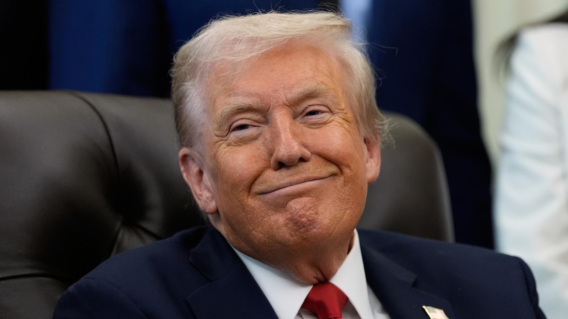 Trump prenavlja Lincolnovo kopalnico v Beli hiši z marmorjem in zlatom