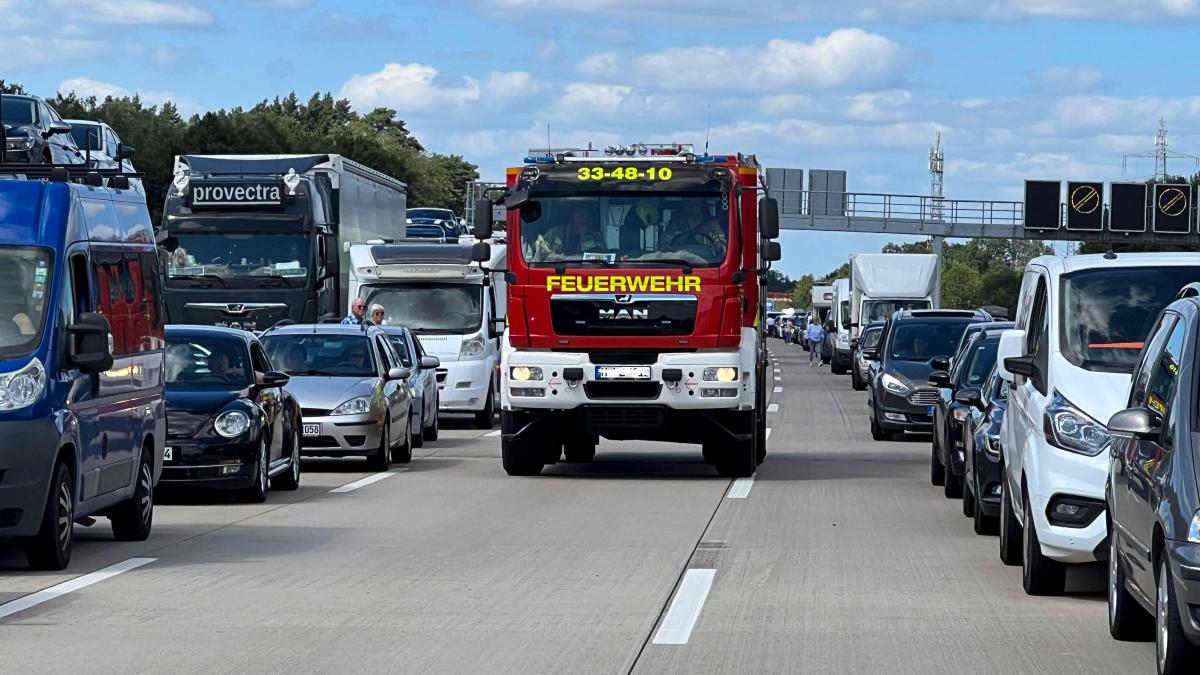 Unfall-mit-Wohnmobil-auf-der-A1-Strecke-zwischen-Osnabr-ck-und-Holdorf-kurzfristig-gesperrt