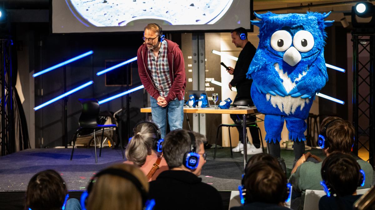 The-Life-of-a-Showboy-Erster-erfolgreicher-Live-Auftritt-von-Ole-schaut-hin-