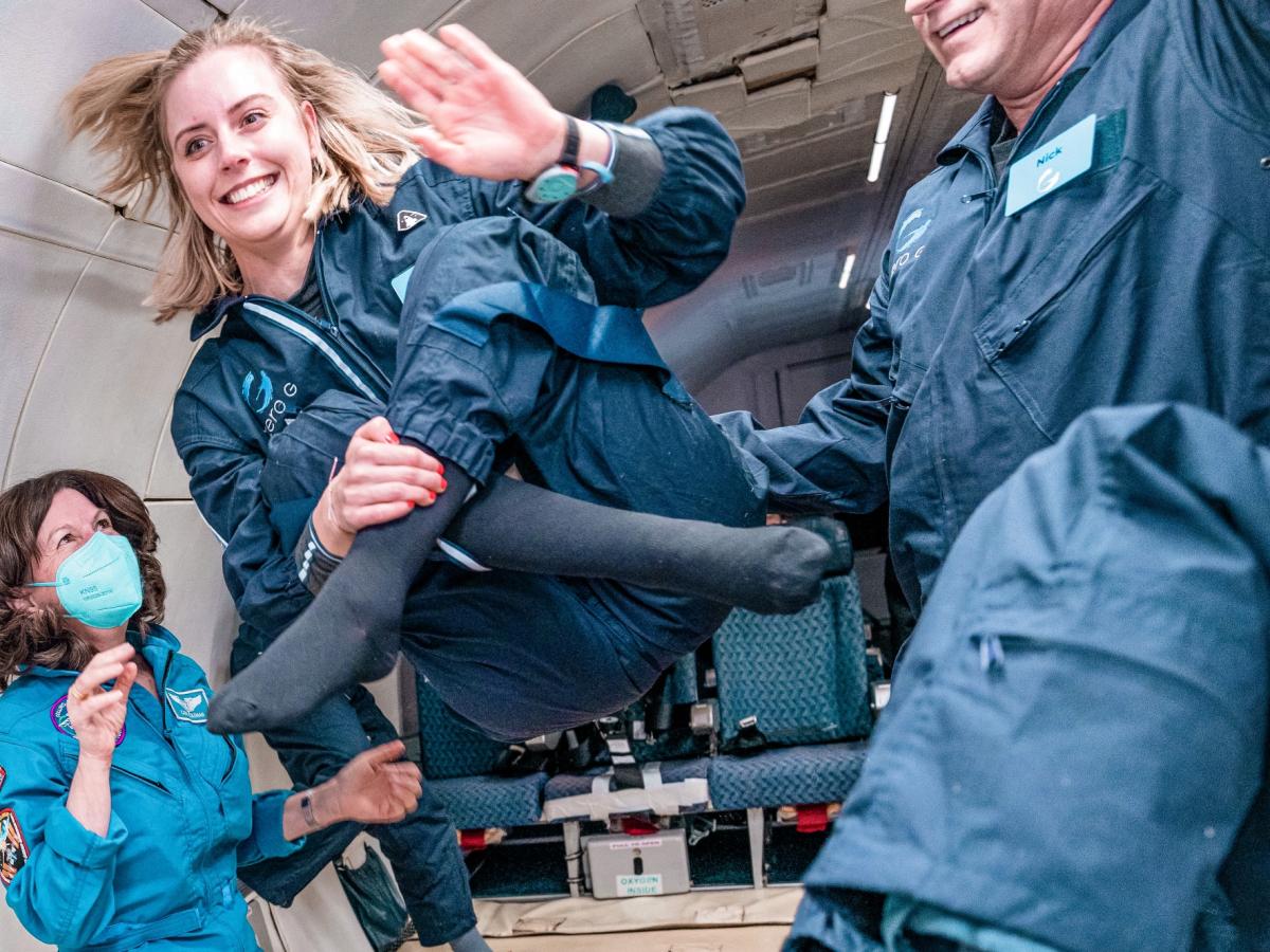 Michaela Benthaus fliegt als erste Rollstuhlfahrerin ins All