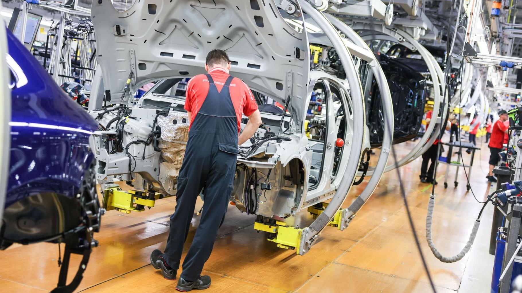 Ziel Osteuropa: Wie sich die Abwanderung der deutschen Autoindustrie verhindern lässt