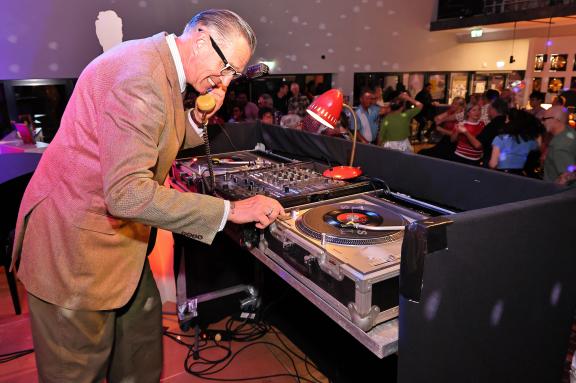 Dj Rille Bilder: Disco im Nortorfer Schallplattenmuseum mit Elvis Presley