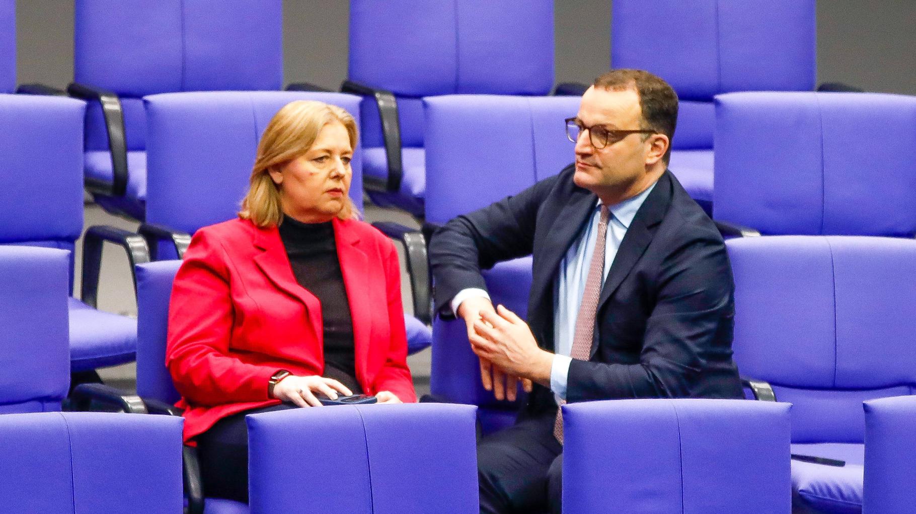 Streit in Koalition: Union lehnt Stopp des Rentenpakets ab