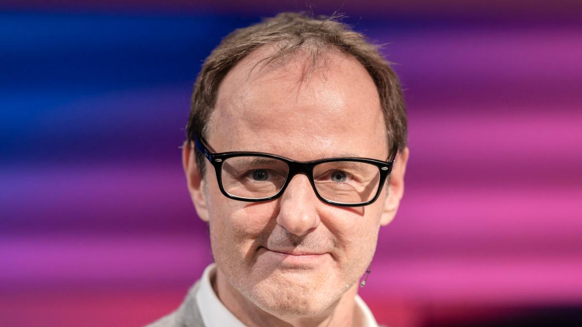 Vince-Ebert-im-Clasen-Talk-Wirtschaft-im-Abschwung-ist-Deutschlands-Abstieg-besiegelt-