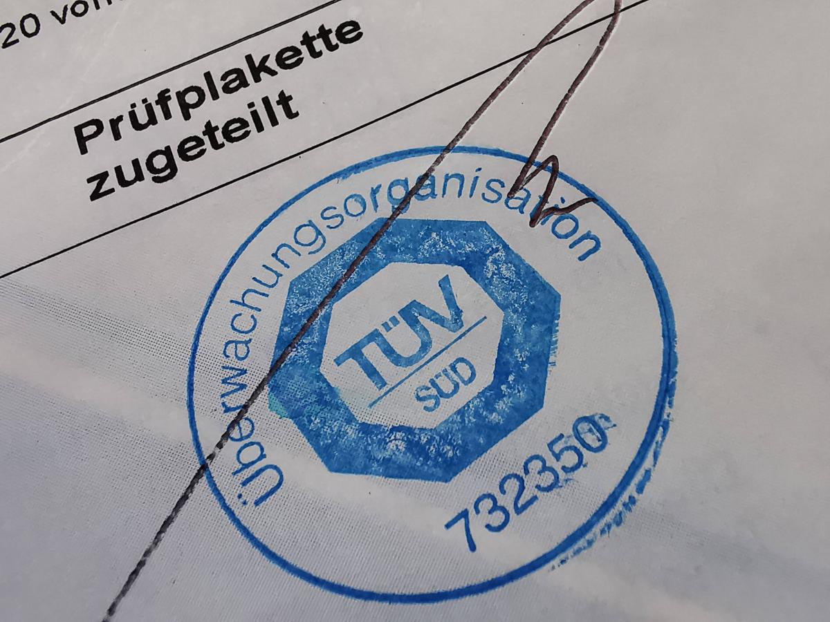 tischdecken aufbewahren EHOMERY Tischtuch Nach Maß Laub Tischdecken Viereckig Tisch Richtig Decken Kaffee Tischschutz Dekoration 90X90Cm Küche, Haushalt & Wohnen Größe:1,52 l / 1,61 qt Garnrollenhalter für 60 Spulen Stickgarn organisieren