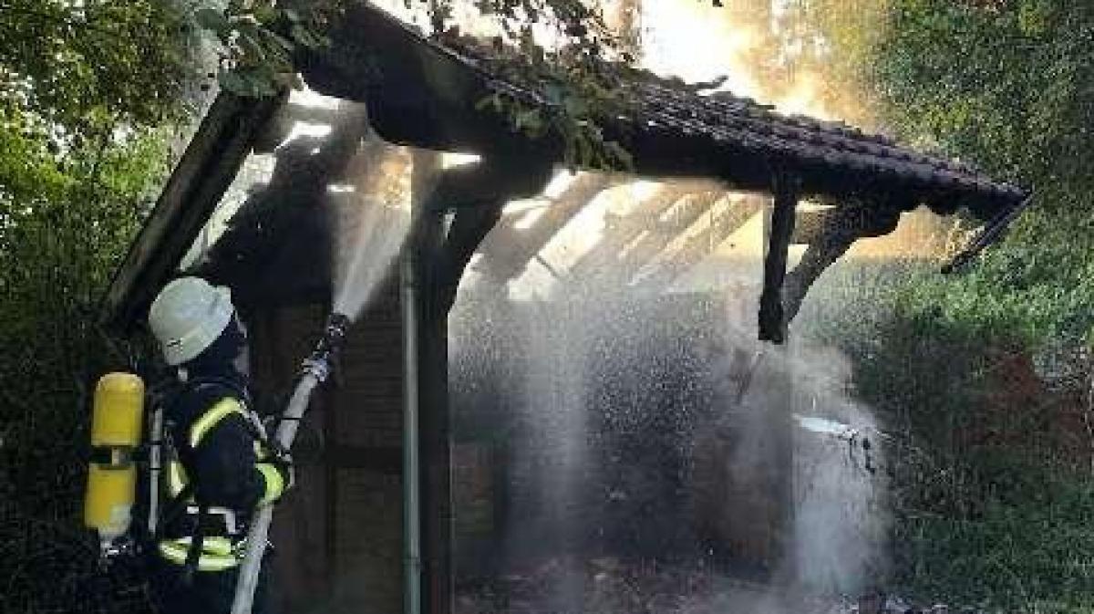 Feuerteufel-unterwegs-Wer-hat-in-Glandorf-an-die-20-Br-nde-gelegt-