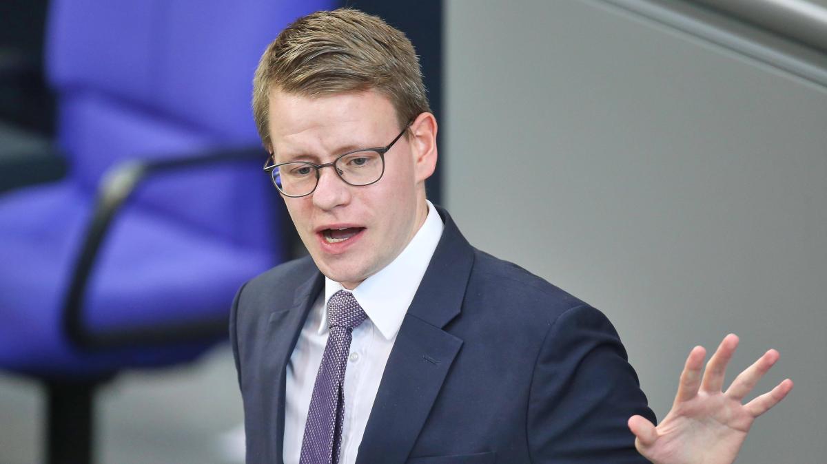 Pension package: First CDU rebel backs down - | Daniel Kölbl agrees| ...