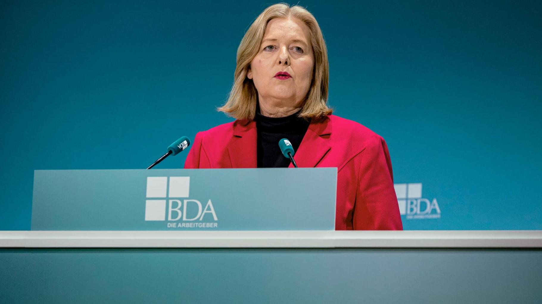 CDU-Politik zahteva odstop ministrice za delo Bärbel Bas zaradi kritike vodilnih