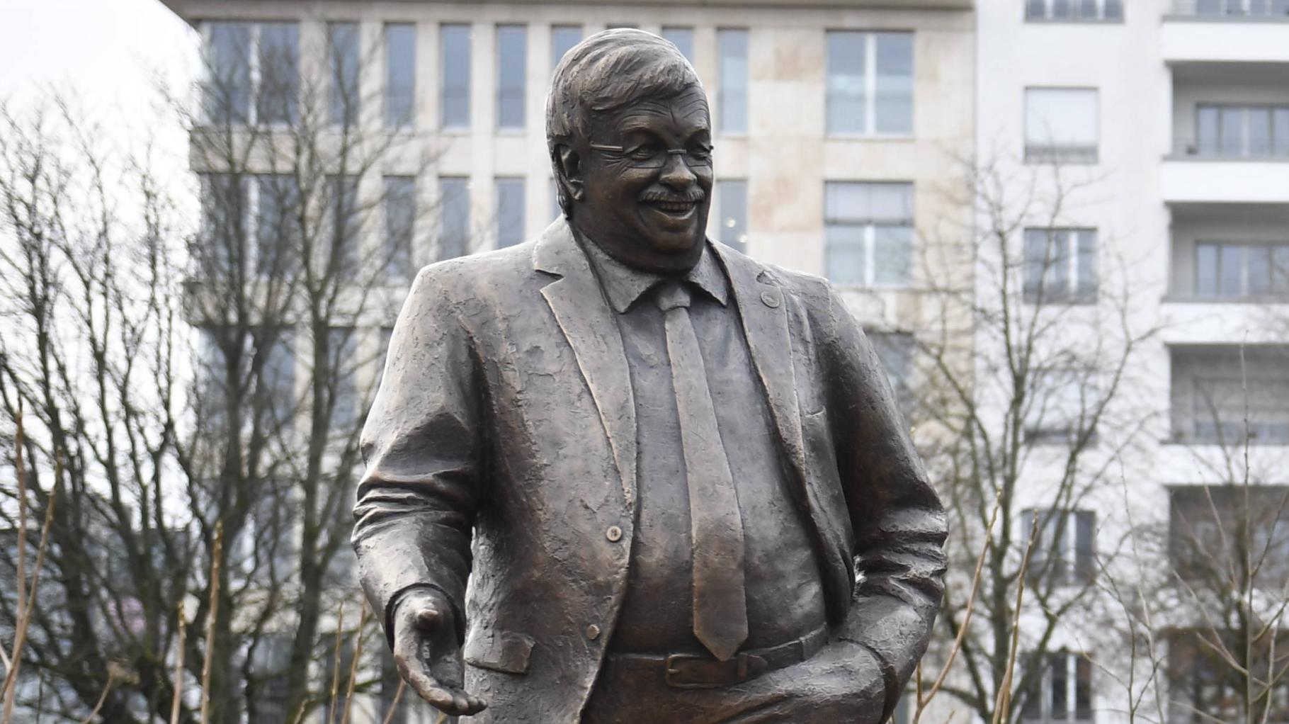 Aktivisten-Projekt: CDU-Zentrale in Berlin hat plötzlich eine Walter-Lübcke-Statue