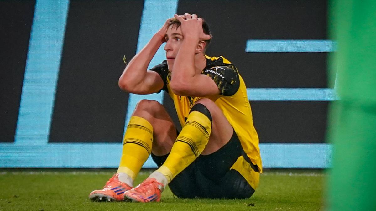 Blutleer-Auftritt-des-BVB-Kovac-Team-wirft-Titelchance-weg