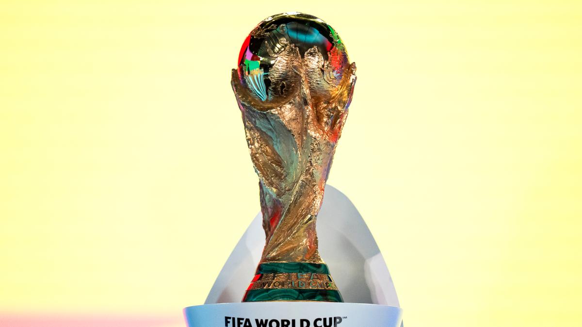 Weitere-Details-zur-WM-Auslosung-Welche-Superstars-als-Losfee-fungieren