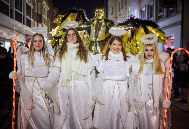 Die Elmshorner dürfen auf der Weihnachtsparade nicht fehlen.