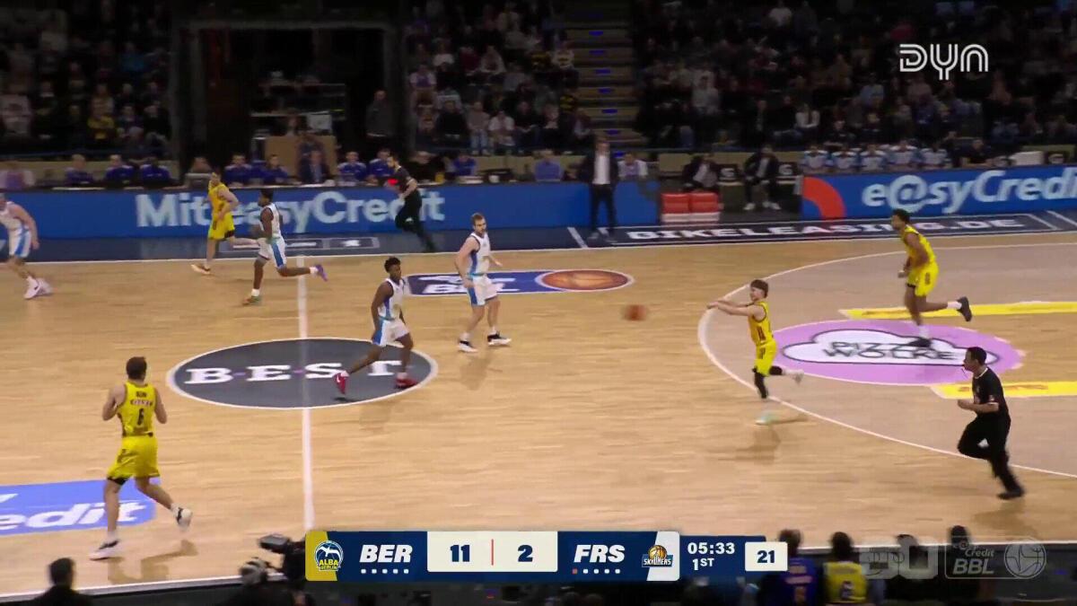 Spiel Highlights zu ALBA BERLIN - SKYLINERS Frankfurt