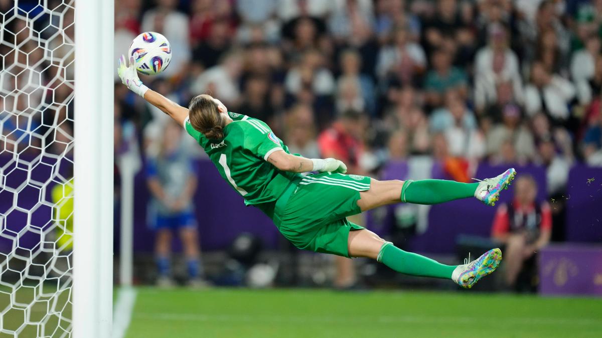 Ann-Katrin-Berger-Wie-eine-Torwartparade-ihr-Leben-ver-nderte