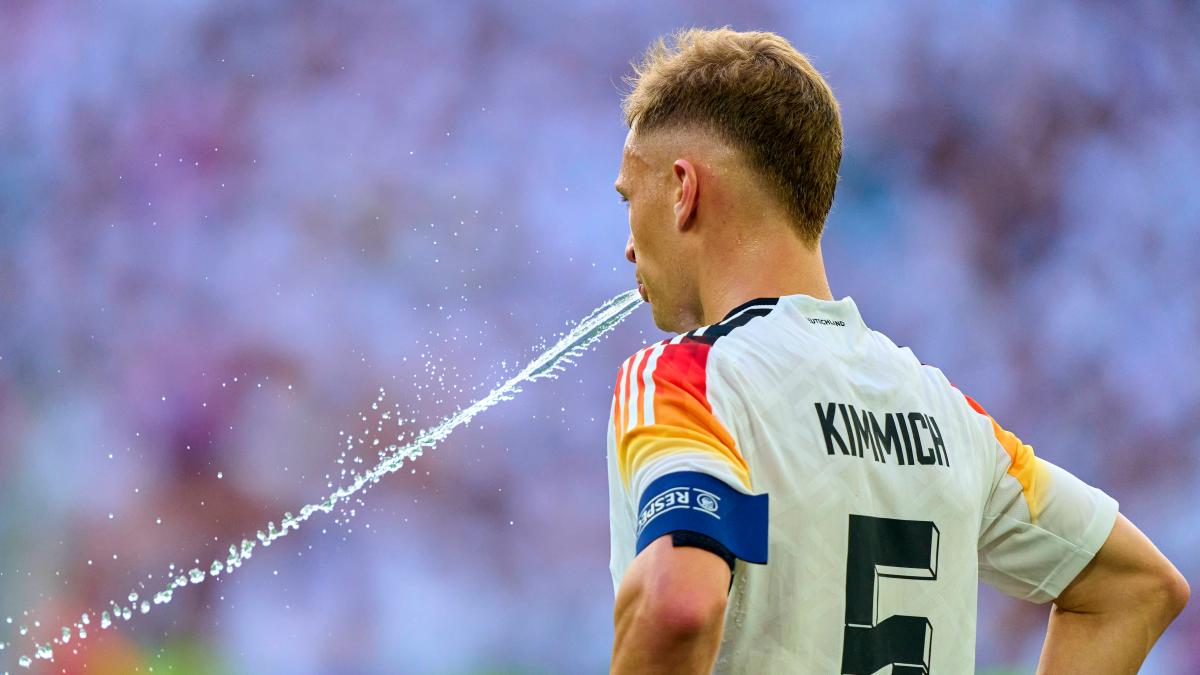 Fifa-f-hrt-Trinkpausen-bei-WM-ein-Fl-ssigkeit-f-r-Spieler-Werbung-f-r-Zuschauer-