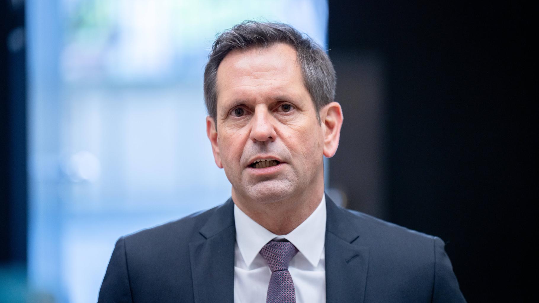 Im Sog der Krise: Olaf Lies über VW, die AfD-Welle und seine Weihnachtstraditionen