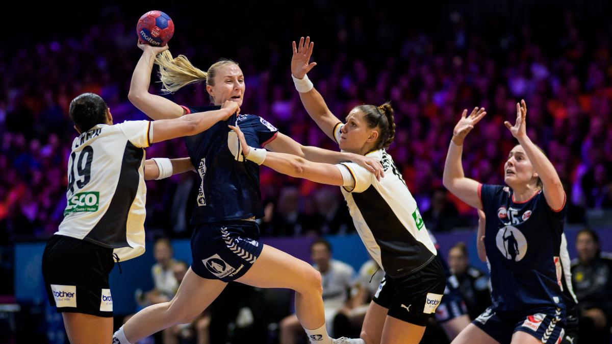 Bittere-Niederlage-im-WM-Finale-Deutsche-Handballerinnen-unterliegen-Norwegen