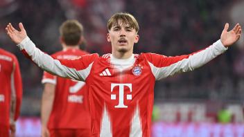 Fussball Bundesliga / FC Bayern Muenchen - 1.FSV Mainz 05  2-2