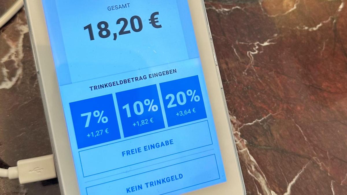 Trinkgeld-Vorschl-ge-bei-Kartenzahlung-sind-unbeliebt-und-doppelt-unfair
