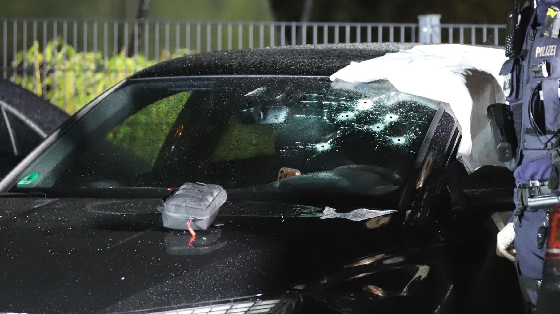 V Kölnu ustrelili 36-letnika v avtomobilu