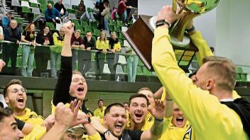 Addi Vetter Cup 2024 Schloßwallhalle  Finale SV Höllern vs. VFR Voxtrup Sieger SV Hellern Trainer Zimmermann und der Pokal.Helmut Kemme; Addi Vetter Cup 2024 Schloßwallhalle  Finale SV Höllern vs. VFR Voxtrup Sieger SV Hellern ; ; ; ;;Trainer Zimmermann und der Pokal.Helmut Kemme; Addi Vetter Cup 2024 Schloßwallhalle  Finale SV Höllern vs. VFR Voxtrup Sieger SV Hellern ; ; ; ;;Trainer Zimmermann und der Pokal.Helmut Kemme; Addi Vetter Cup 2024 Schloßwallhalle  Finale SV Höllern vs. VFR Voxtrup Sieger SV Hellern ; ; ; ;;Trainer Zimmermann und der Pokal.Helmut Kemme; Addi Vetter Cup 2024 Schloßwallhalle  Finale SV Höllern vs. VFR Voxtrup Sieger SV Hellern ; ; ; ;;Trainer Zimmermann und der Pokal.Helmut Kemme; Addi Vetter Cup 2024 Schloßwallhalle  Finale SV Höllern vs. VFR Voxtrup Sieger SV Hellern ; ; ; ;;Trainer Zimmermann und der Pokal.Helmut Kemme; Addi Vetter Cup 2024 Schloßwallhalle  Finale SV Höllern vs. VFR Voxtrup Sieger SV Hellern ; ; ; ;;Trainer Zimmermann und der Pokal.Helmut Kemme; Addi Vetter Cup 2024 Schloßwallhalle  Finale SV Höllern vs. VFR Voxtrup Sieger SV Hellern ; ; ; ;;