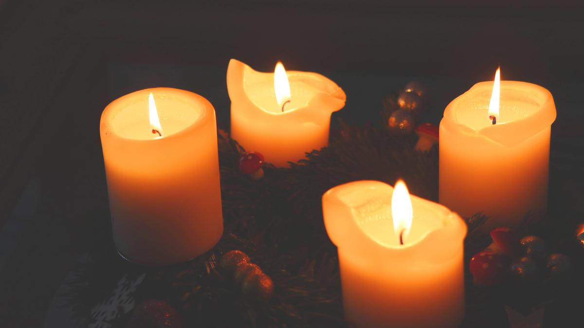 Brand-in-Bad-Iburg-Adventskranz-in-Flammen-aufgegangen