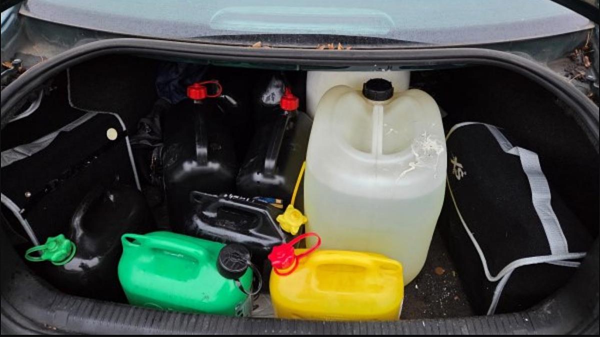 Nach-Tankbetrug-in-Osnabr-ck-Polizei-schnappt-Dieb-mit-120-Litern-Benzin