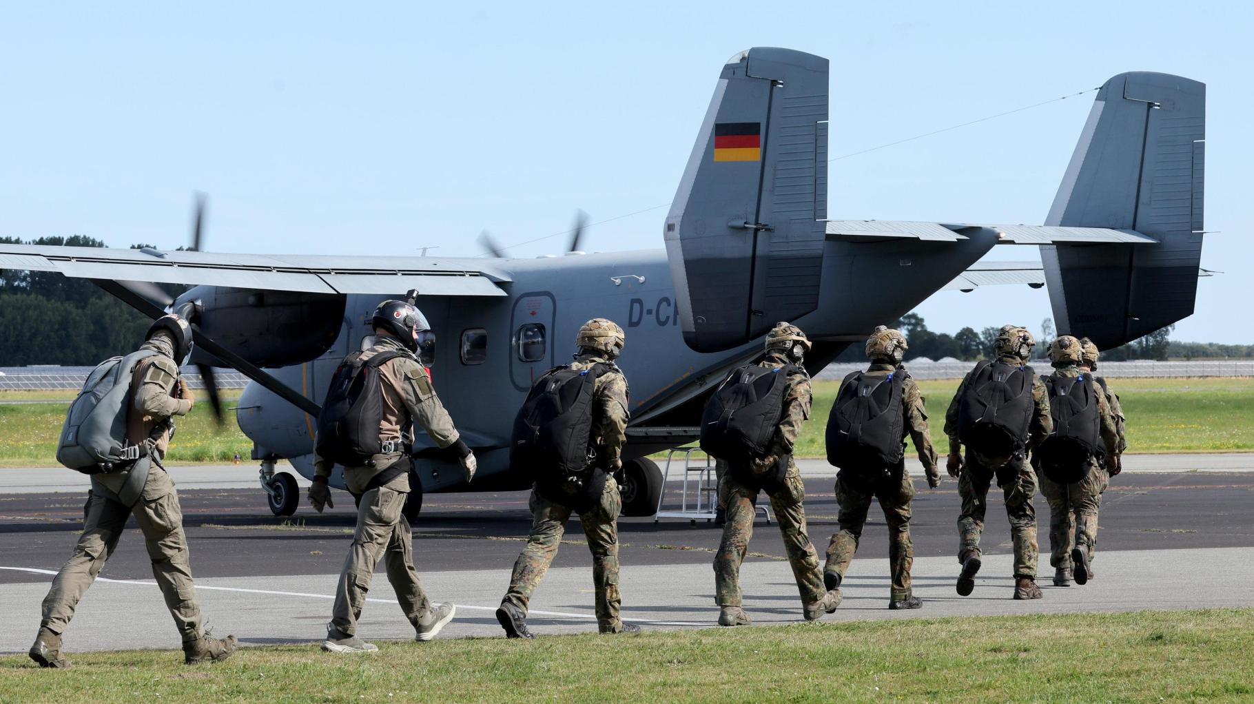 Ermittlungen gegen 55 Bundeswehrsoldaten wegen Rechtsextremismus und Übergriffen