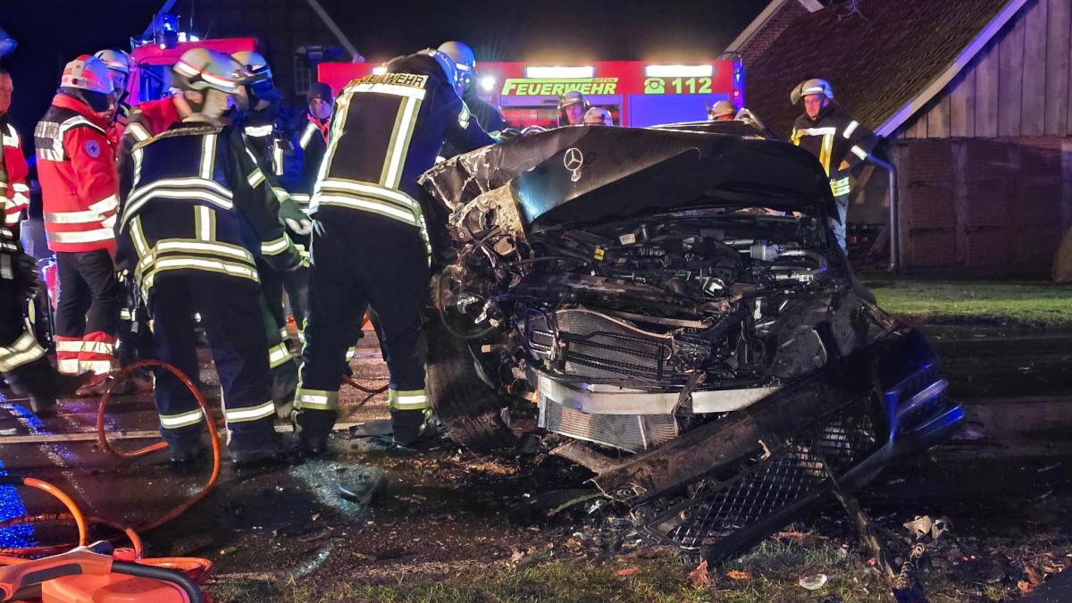 Unfall-unter-Alkoholeinfluss-nach-Silvesterparty-in-Berge-Beifahrerin-schwer-verletzt