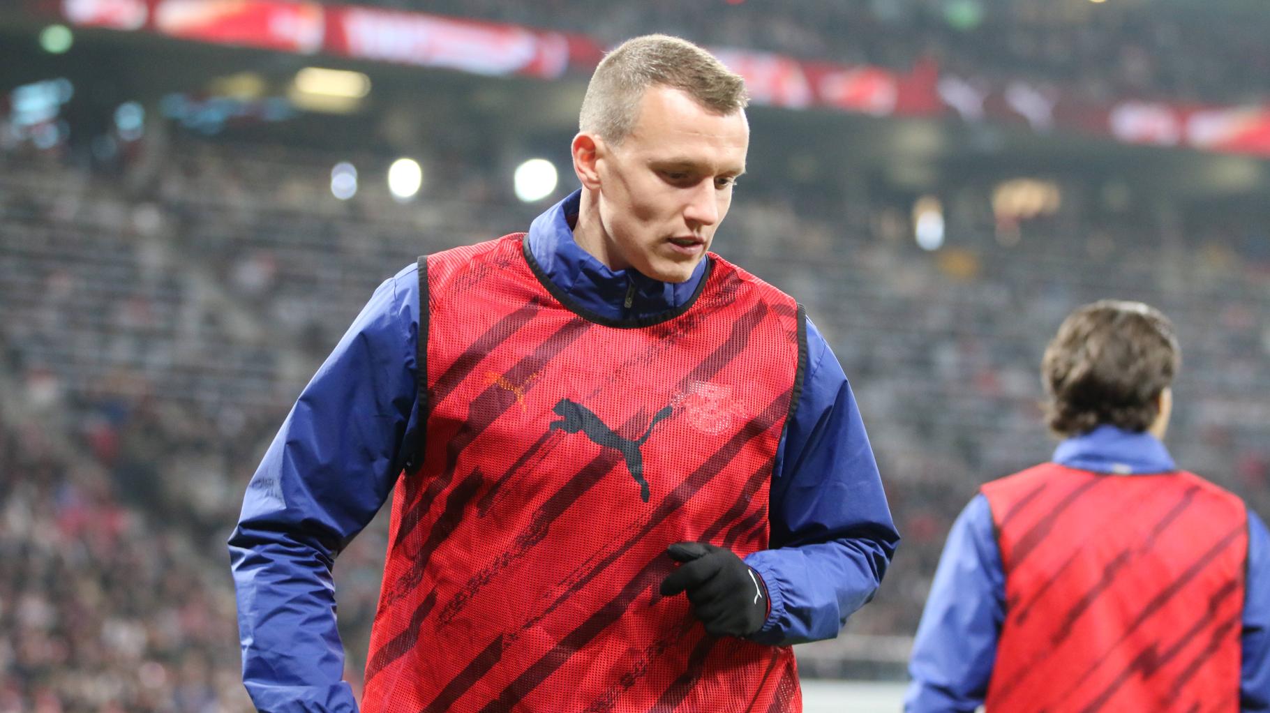 Bundesliga-Star flugunfähig: Darum steckt Lukas Klostermann im Dubai-Urlaub fest