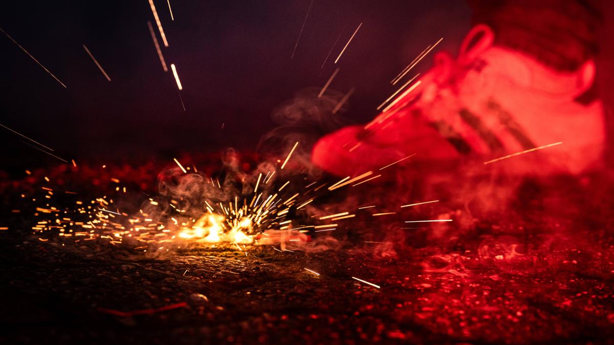 Schwere-Verletzung-durch-Feuerwerk-TV-Moderatorin-Andrea-Plewig-verliert-Augenlicht