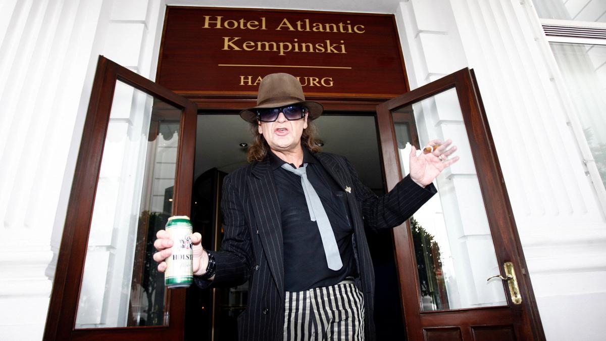 Wohnen-wie-Udo-Lindenberg-Hamburger-Luxushotel-verkauft-M-bel