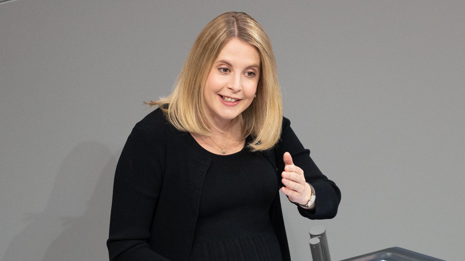 Babyglück bei Bauministerin Hubertz – wann sie wieder arbeiten will