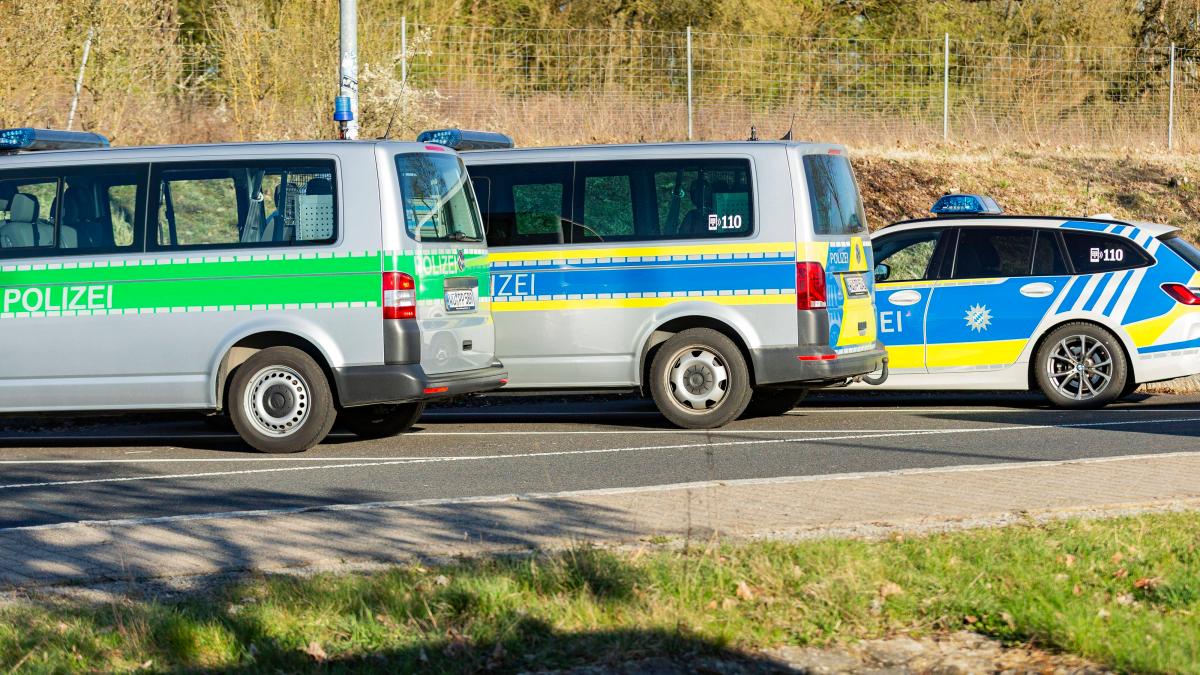 Gedr-ngelt-und-zu-schnell-Polizei-stellt-160-Verst-e-auf-A30-bei-Bissendorf-fest