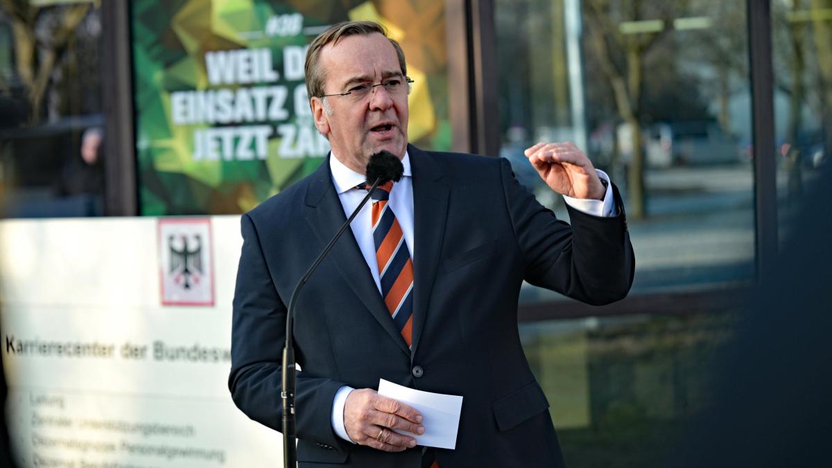 Military service in Germany: Questionnaire system is off to a good start.