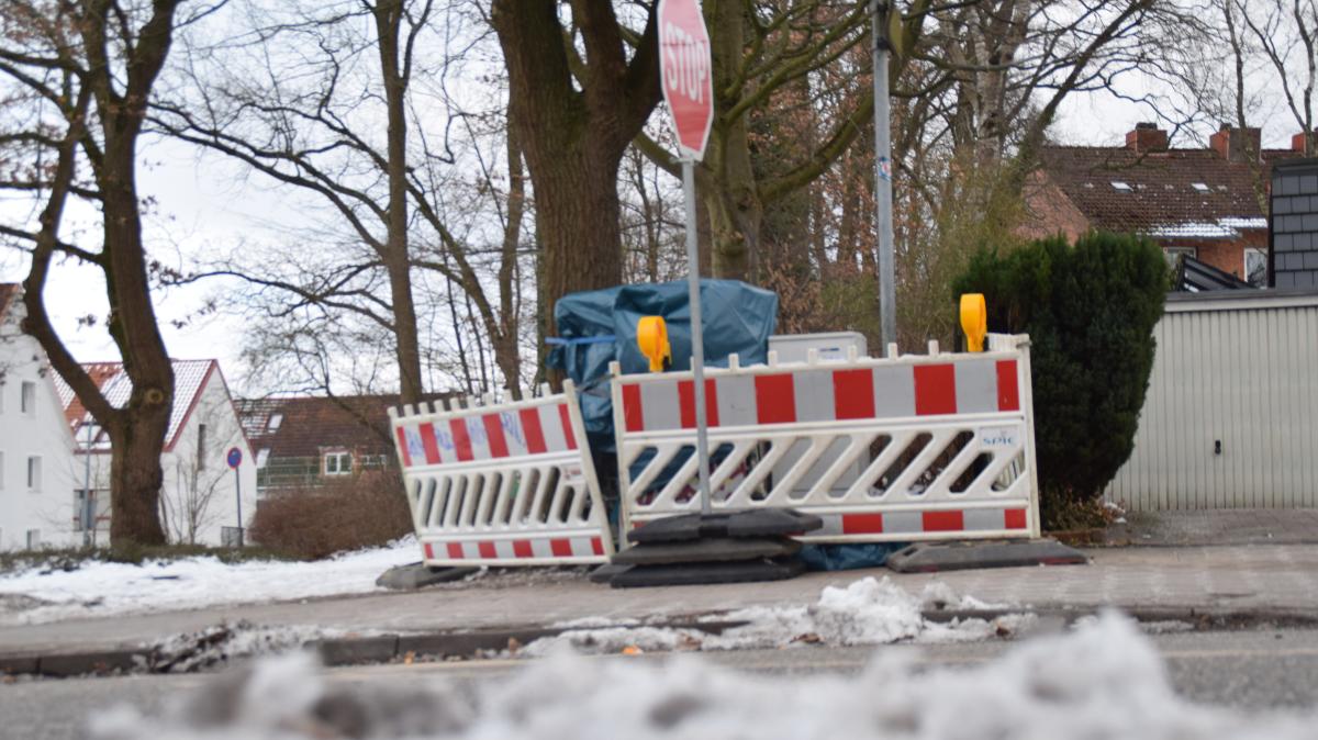 Verfolgungsjagd in Wedel: VW Polo rast mit 120 km/h durch Stadt
