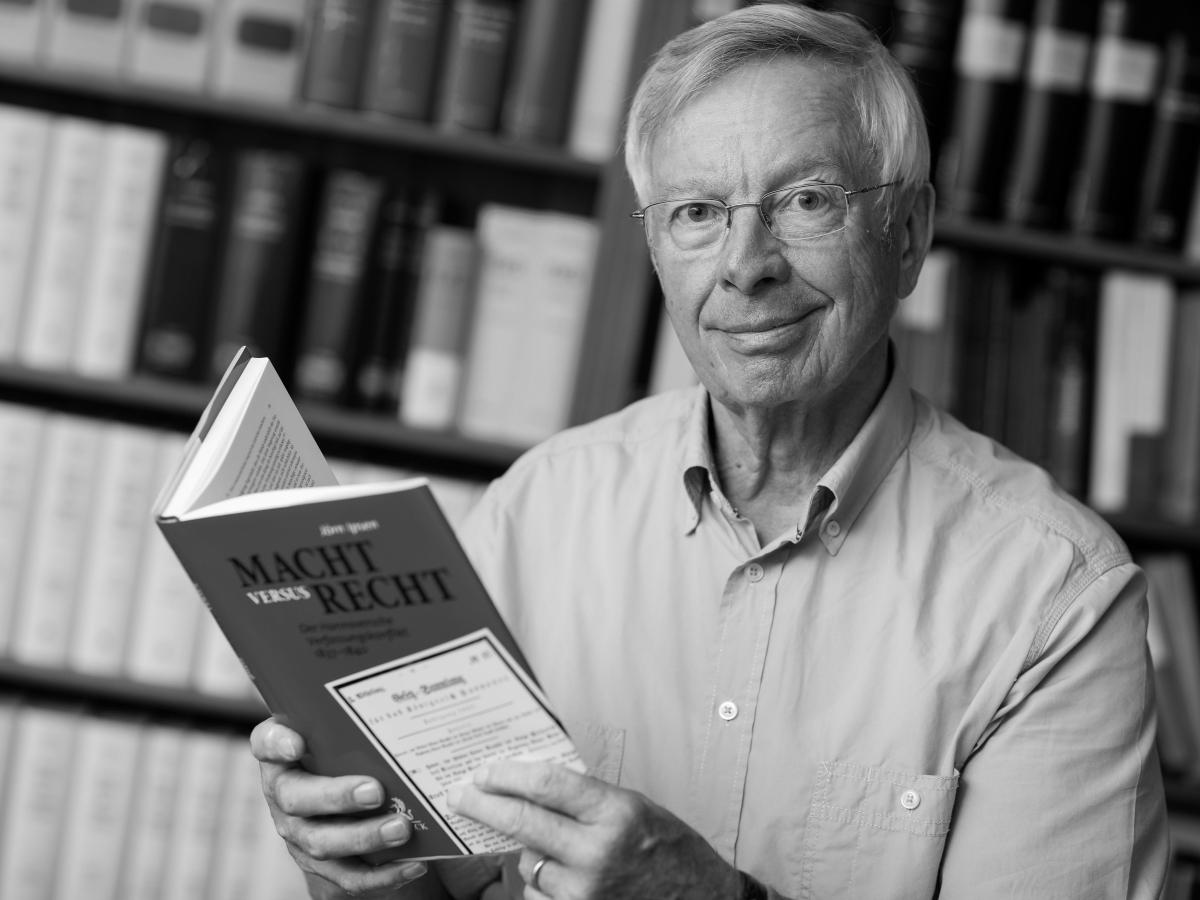 Trauer um Staatsrecht-Professor Jörn Ipsen aus Osnabrück