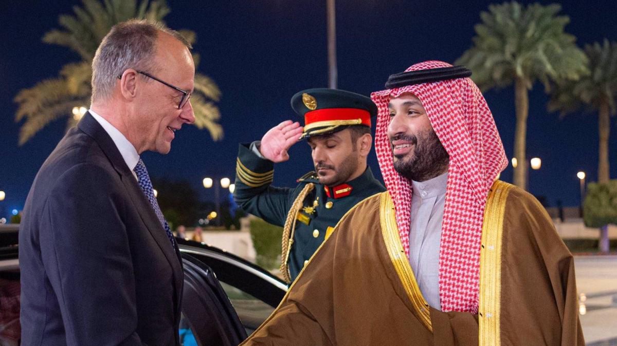 Selling oil and saving the climate: Saudi Arabia's crazy plan