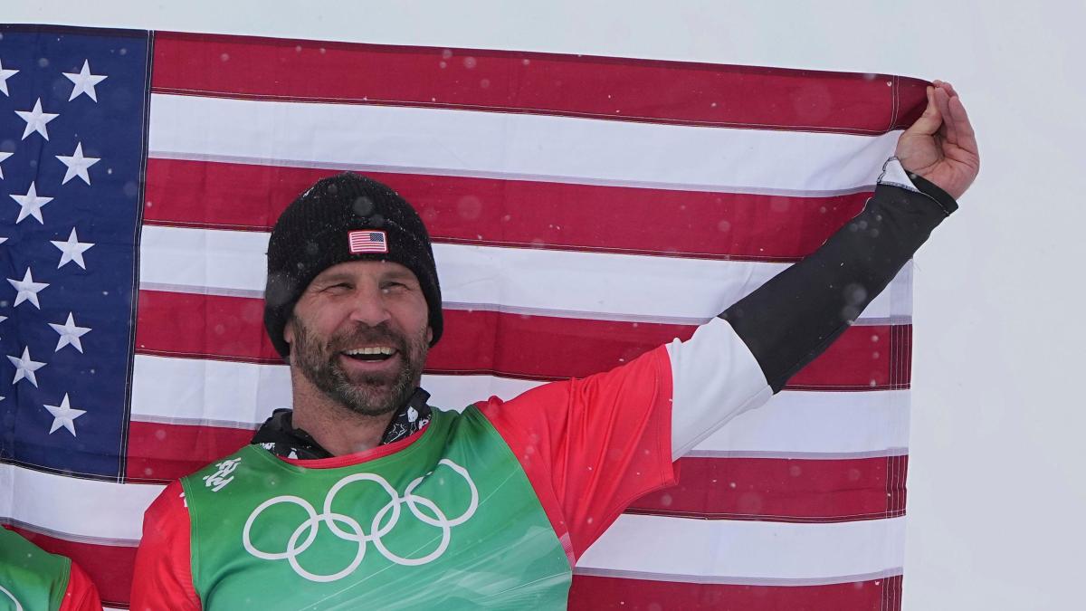 Reaktion-auf-Trump-Debatte-Snowboarder-Nick-Baumgartner-ruft-zu-Zusammenhalt-in-den-USA-auf