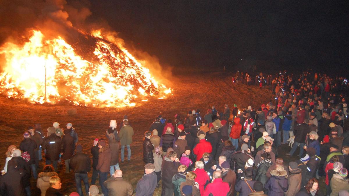 Biikebrennen Sylt: Geschichte & Fakten zum Traditionsfest